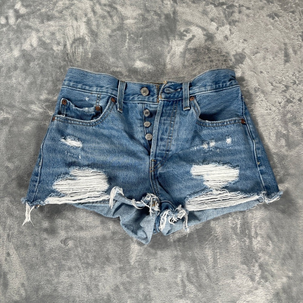 Levi Strauss 501 W26 Cut‎ Off Denim Jean Shorts Ripped Distressed Blue W26